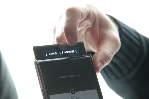 お得な2台セット！　ブロックチェーンスマホ【FINNEY（フィニー）】 お得な2台セット！ ブロックチェーンスマホ【FINNEY（フィニー）】