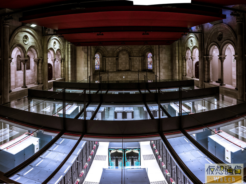礼拝堂に鎮座するスーパーコンピューター「マレノストルム」（Image: MeinPhoto / Shutterstock.com）
